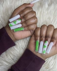 Matte White Nails, Purple Acrylic Nails, Toe Nail Color, Acrylic Nail Set, Glamour Nails, White Acrylic Nails, Dope Nail Designs, Classy Acrylic Nails, Short Square Acrylic Nails