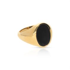 This stylish black onyx signet ring is crafted from solid brass, featuring a unique oxidation finish and a simple yet classic design. An ideal choice for those searching for an eye-catching accessory that is sure to complement any outfit! Diamond Wrap Ring, Onyx Signet Ring, Baguette Necklace, Multi Sapphire, Simple Bracelets, Initial Ring, Opal Bracelet, Eternity Ring Diamond, Fine Jewelry Collection