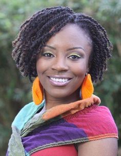 Loose Twists Are Perfect For Length Retention Get Inspired By This Gallery Official Hairstyles, Beads Braids, Natural Hair Bob, Natural Haircuts, Twists Hairstyles, Hair Everyday, Finger Coils, Cabello Afro Natural