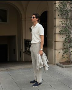 Polo Men Outfit Casual, White Polo Shirt Outfit Men, Business Casual Men Winter, David Vincent, Chinos Men Outfit, Polo Outfit Men, Polo Shirt Outfit Men, Party Outfit Men, Classy Clothing