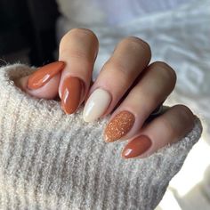 Fall nails, fall nails 2024, simple fall nails, fall nails acrylic almond, simple fall nails short, fall nails 2024 trends, fall nails ideas, fall nails acrylic coffin, fall nails square short, fall nails dip, blue fall nails, fall nails colors, fall nails leaves, fall nails green, dark fall nails, cute fall nails, fall nails acrylic, fall nails 2024, fall nails orange, fall nails burgundy, fall nails almond shape, black fall nails, fall nails simple. Simple Fall Nails, Pretty Nail Colors, Fall Gel Nails, Cute Nails For Fall, Fall Acrylic Nails, Cute Gel Nails, Thanksgiving Nails, Fall Nail Colors