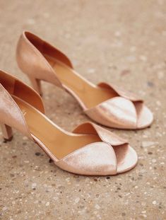 Liz - Rose Gold Leather Wedding Shoes, Wedding Shoes For Bride, Champagne Shoes, Shoes For Bride, Rose Gold Shoes, Rose Gold Colour, Classic Closet, Leather Wedding, Gold Lame