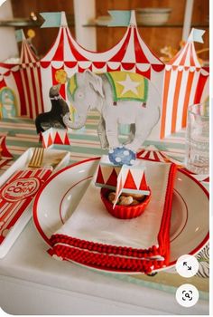 Circus Placemat, Circus Centerpieces, Circus Parade, Traveling Circus, Table Ornaments