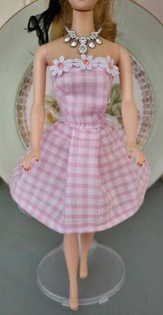 30cm Fashion doll easy PDF sewing pattern, Cute Pink and White Gingham Dress. Personal Use Only. Sold As Is. Easy Sewing Patterns, Gingham Dress, Kawaii Clothes, Doll Clothing, Fashion Doll, Pdf Sewing Patterns, Cute Pink, Pink And White, Easy Sewing