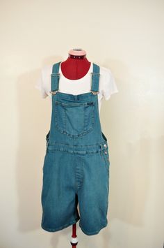 #231017 I have been dying denim regularly - I just started dying other items like these overalls.  They have been a big hit! ABOUT OVERALLS: Overalls are loose fitting. The waist measurement is about 1-2 inches larger than what you would normally wear.  Adult Small 32-34" waist.  Medium 34-36" waist,  Large 36-38 waist XL are 38-42 waist.  DETAILS: Upcycled Denim bib Overalls "Lee" Brand 99% Cotton /1% Spandex Mock Fly - Shorts Dyed Teal Size Large Measurements:   Size Large 38" Waistline   44" Denim Shortalls, Vert Turquoise, Lee Denim, Bib Overalls, Waist Measurement, Upcycled Denim, Overalls Women, How To Dye Fabric, Overall Shorts