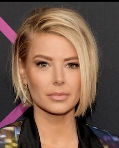 Medium Bob Hairstyles, Short Blonde, Short Blonde Hair, Hair Today, Hairstyles Haircuts