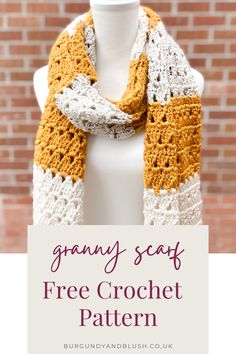 a crocheted scarf with text overlay that says granny seat free crochet pattern