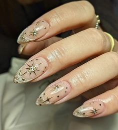 Champagne Nails, Maquillage Yeux Cut Crease, Witchy Nails, Nagel Inspo, February 11, Pretty Acrylic Nails, Chic Nails, Minimalist Nails, Dope Nails