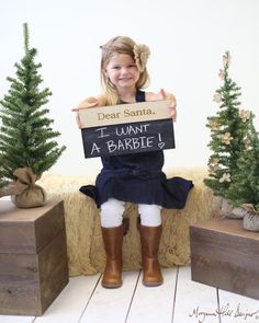 Chalkboard For Kids, Christmas Card Photos, Christmas Session, Christmas Pic, Holiday Mini Session, Photography Christmas, Xmas Pictures, Xmas Photos