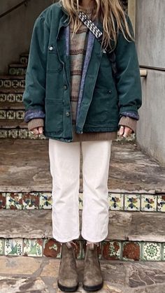 Teva Slippers Outfit, Jaci Marie Smith Profile, Gronola Girl Outfits Winter, Winter Outfits Blundstone, Granola Academia Aesthetic, Grabola Girl Fits, Coastal Grandmother Aesthetic Fall, Indie Cold Weather Outfits, Ll Bean Jacket Outfits