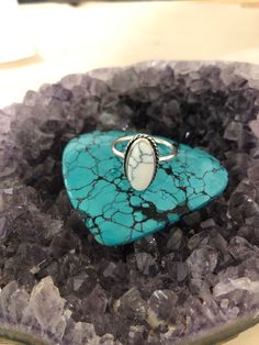 White Buffalo Ring /white Turquoise/long Oval Ring/solid Band - Etsy White Buffalo Turquoise Jewelry, Silversmith Jewellery, White Buffalo Turquoise, Usa Jewelry, Oval Ring, Oval Rings, White Turquoise, Black Diamonds, Turquoise Rings