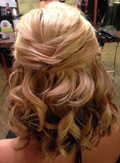 Wedding hair up do Wedding Hairstyles For Medium Hair, Wedding Hairstyles Medium Length, Best Wedding Hairstyles, Updos For Medium Length Hair, Wedding Hairstyles Half Up Half Down, Trendy Wedding Hairstyles, Short Wedding Hair