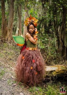 Halloween Autumn Fairy Costume, Mother Nature Costume Diy, Woodland Fairy Costume, Diy Fantasia, Mother Nature Costume, Faerie Costume, Fairy Costume Diy, Wood Fairy, Tree Costume