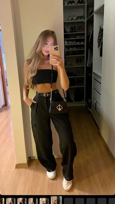 Party Outfit Night Aesthetic, Look Black Night, Look Patty, Slip Dress Street Style, Looks Show, Outfits Con Jeans, Flipagram Instagram, Looks Country, Outfit Night