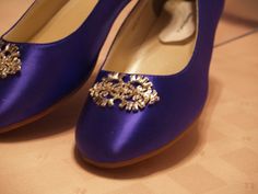 Beautiful Satin Flat Comfortable excellent quality Shoes; More than 200 colors offered. US Sizes: 5, 5.5, 6, 6.5, 7, 7.5, 8, 8.5, 9. 9.5, 10. and 11 Wedding Flat Shoes, Deep Purple Wedding, Slavic Style, Purple Fascinator, Purple Wedding Shoes, Purple Bridal Bouquet, Purple Flats, Ballet Style, Wedding Shoes Lace