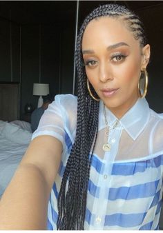 Tia Mowry, Soft Glam Makeup, Braids Hairstyles Pictures, Sassy Hair, Beautiful Braids, Natural Hair Styles Easy, Great Hairstyles, Hair Affair, Relaxed Hair