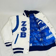 -White 100% Cashmere Wool Body unisex fit -Royal 100% Leather Shoulder -Custom Satin lining -Embroidered Logos -Custom Ribbing (Neck, Wrist & Waist) Leatherman Jacket, Letterman Jacket, Tech Fleece, Cashmere Wool, Fleece Jacket, Varsity Jacket, Bomber Jacket, Cashmere, Leather Jacket