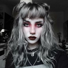 Goth Silver Hair, Gray Goth Makeup, Pale Grunge Makeup, Dark Alternative Makeup, Silver Goth Makeup, Mcr Inspired Makeup, Mcr Makeup Looks, White Foundation Makeup Looks, Goth Festival Makeup