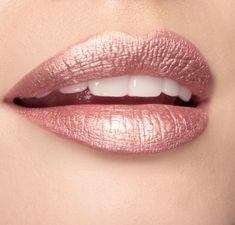 ROSE GOLD ALERT!! 'PINK CHARMING' Matte Metallic Lip Cream from our Spectaculips range. #MetallcLip #Lipstick #RoseGold Pink Lipstick Makeup, Red Lipstick Shades, Hot Pink Lips, Wear Red Lipstick, Perfect Lipstick, Metallic Lips, Look Rose, Pink Lip Gloss, Best Lipsticks