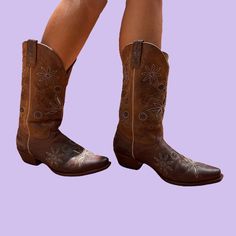 Shyanne Leather Brown Cowgirl Boots With Floral Cutout Design. Western Boots! Condition: Good Brand: Shyanne Size: Womens 9 Brown Cowgirl Boots, Cutout Design, Cowgirl Boots, Good Brands, Western Boots, Shoes Heels Boots, Shoes Women Heels, Heeled Boots, Shoes Heels