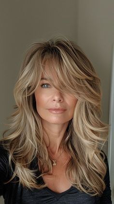 Modern Farrah Fawcett Hair, 2024 Hair Trends For Women, 2024 Hair Trends, Pretty Blonde Hair, Best Hairstyles For Women, Layered Haircuts For Medium Hair, Bangs With Medium Hair, The Best Hairstyles