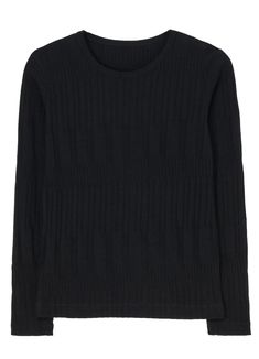 A cotton long-sleeve crew neck top with a subtle accent of randomly placed ribbing. Its clean silhouette makes it easy to pair with any type of pants, adding versatility to your outfit. - Cotton material for a comfortable feel. - Random rib accents add a unique touch. - Clean silhouette suitable for various pants. - Ideal for versatile outfits. Banana Republic Black Ribbed, Versatile Outfits, Type Of Pants, Crew Neck Top, Cotton Material, Twist, Crew Neck, Long Sleeve, Pants