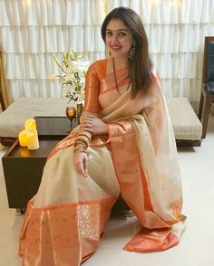 Karvachauth Look Saree, Golden Silk Saree, Sridevi Vijaykumar, Traditional Housewife, Saree Styling, Bridal Sarees South Indian, Simple Saree Designs, Engagement Hairstyles