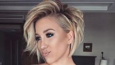 Savannah Chrisley blond wedge bob #bobcut Bob Lung, Bob Haircut For Girls, Cute Bob Hairstyles, Hollywood Gossip, Girl Haircuts, Edgy Hair, Bob Haircuts For Women, Bob Hair, Short Bob Haircuts