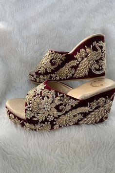 Wedding Crocs, Bridal Sandal, Bridal Sandals Heels, Elegant Shoes Heels, Indian Wedding Shoes, Bridal Footwear, Bride Sandals, Indian Things, Fancy Sandals