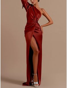 A-Line Evening Gown Elegant Dress Formal Sweep / Brush Christmas Red Green Dress Train Long Sleeve One Shoulder Satin with Feather Ruched Strappy 2024 Red Green Dress, Burgundy Gown, High Split Dress, Dress Train, Dresses Formal Elegant, Long Sleeve Prom, Long Sleeve Evening Dresses, Evening Gowns Elegant, Top Models