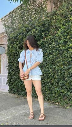 Midi Shorts, Ootd Summer, Instagram Outfits, Ideas For Instagram Photos, School Fashion, Outfits Casuales, Outfits Aesthetic