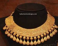 Pazeb Design, Malabar Gold Jewellery, Uncut Diamond Necklace, Antique Jewelry Indian, Wedding Jewellery Collection, Diamond Necklace Set, Gold Jewelry Necklace