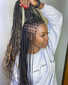 Loose Box Braids With Curls Neat Black Hairstyles, Low Maintenance Braids For Black Women, Neat Knotless Braids, Small Braids For Black Women, Small Knotless, Small Box Braids, Hairstyle Tips, Cute Box Braids Hairstyles