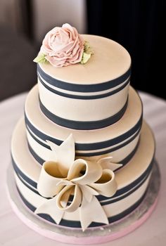 two different types of wedding cakes on top of each other