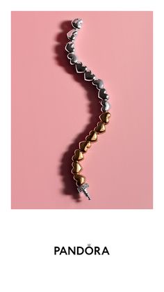 an advertisement for a jewelry brand with the word pandara on it