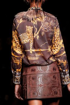 Mystical Clothes, Fashion Week Backstage, Valentino Collection, Ellie Saab, 2016 Fashion Trends, Valentino Designer, African Fashion Modern, 2016 Trends, Fashion 2020