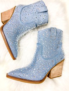 Dusty Blue Boots, Blue Jean Bachelorette Party, Cowgirl Boots Blue, Bachelorette Denim Theme, Denim And Diamonds Party Outfit Classy, Blue Cowgirl Aesthetic, Blue Cowgirl Outfit, Denim Diamonds Theme Outfit, Diamonds Photoshoot