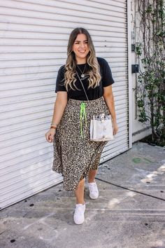 Outfit Curvy, Chique Outfit, Leopard Print Skirt, Elegante Casual, Moda Plus, Curvy Girl Fashion, Curvy Girl Outfits