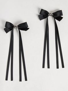 FIT Measures 3. 7” x 10. 8”. Clip-on design. MATERIALS + CARE Man-made materials. Imported. . DETAILS Bat bow detail. The best plus size women's bat bow hair clips hats & accessories in black made of other. Torrid is your destination for cozy fall and winter clothes to keep you warm and comfortable.