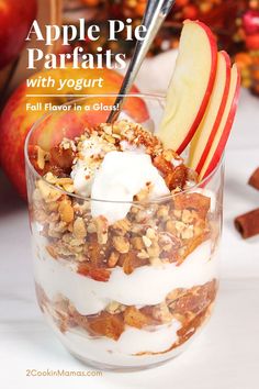 These Apple Pie Parfaits with yogurt can be breakfast or dessert! Wake up to all the delicious flavors of your favorite apple pie in this creamy parfait. Yogurt, cinnamon apples and granola make one healthy breakfast or a sweet indulgent fall treat. Apple Parfait Yogurt, Apple Cinnamon Yogurt Parfait, Winter Yogurt Parfait, Kids Yogurt Parfait, Low Cal Parfait, Apples And Yogurt, Fall Yogurt Parfait, Christmas Yogurt Parfait