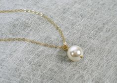 Single Pearl Necklace One Pearl Floating by StarringYouJewelry Classic Gold Pearl Necklace As Bridesmaid Gift, Classic Gold Pearl Necklace For Bridesmaid Gift, Bride Pearl Necklace, Bride Card, Simple Pearl Necklace, Single Pearl Necklace, Karma Necklace, Horoscope Necklace, Bride Necklace