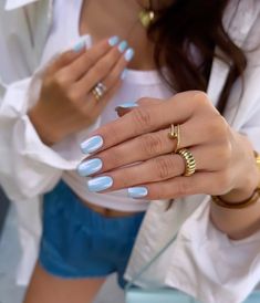 Baby Blue Acrylic Nails, Chrome Nail Colors, Chrome Nail Designs, Metallic Nails Design, Chrome Nail Polish, Baby Blue Nails, Chrome Nails Designs, Blue Chrome