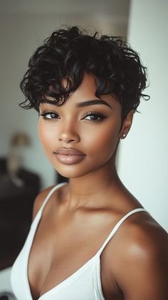 ✨👑 Professional Haircuts Short Short Haircuts for Black Women Inspiration Short Short Haircuts, Wattpad Novels, Taper Cut, Professional Haircut, Polished Hair