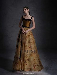 Fancy Gowns, Elegant Dresses Classy, Prom Dress Inspiration, Korean Fashion Dress, Gala Dresses, Looks Vintage