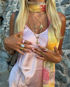 Ibiza Outfits, Jeweled Shoes, Happy Saturday, Mode Inspiration, Dream Clothes, Fashion Killa, Summer Aesthetic, Ibiza