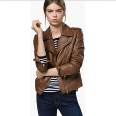 New Without Tag, 100% Lush Buttery Leather. Camel Color./ Massimo Dutti Is A Zara Sister Store , High End. Chic Brown Biker Jacket For Work, Chic Brown Biker Jacket For Spring, Outfit Primavera, Leather Jacket Style, Leather Jacket Outfits, Brown Leather Jacket, Casual Street Style, Street Chic, Leather Jackets Women