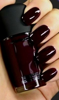 Dark Nail Designs, Unghie Sfumate, Maroon Nails, Burgundy Nails, Dark Nails, Fall Nail Colors, Fall Nail Designs, Nail Arts, 가을 패션