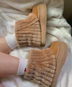 Ugg Sherpa Boots, Sherpa Outfit, Sherpa Boots, Outfit Ugg