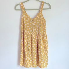 Brand New! Yellow Rayon Dress With White Floral Pattern The Dress Is A Size Large But Fits More Like A Medium See Pictures For Measurements. Described As Mini Summer Dress. Mimi Dress, Mini Summer Dress, Olive Green Dresses, Form Fitting Dress, Flare Mini Dress, Rayon Dress, Mini Sweater Dress, Sweater Dress Women, Mini Dresses Summer