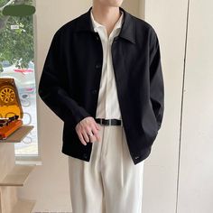 Product Show： Winter Shirts For Men, Kpop Retro, Mens Winter Sweaters, Guys Fashion Casual, Khaki Shirt, Mens Trendy Outfits, Beige Pants, Womens Khakis, Winter Shirts